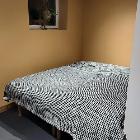 Apartmán Splitter Ny I Sokkel Pa Enebolig Vikhammer