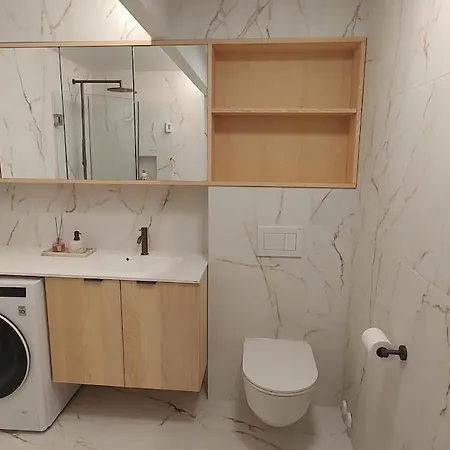 Splitter Ny I Sokkel Pa Enebolig * Vikhammer