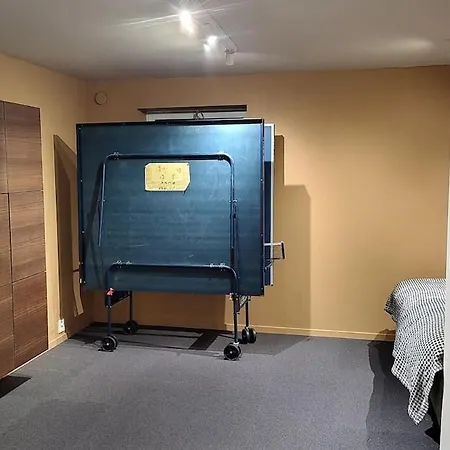 Splitter Ny I Sokkel Pa Enebolig