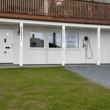 Apartment Splitter Ny I Sokkel Pa Enebolig *